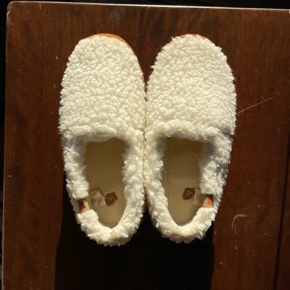 Acorn Other - Kids' Original Acorn Moccasins - Size 5-6